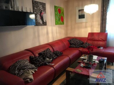 Wohnung mit Eigengarten, Terrasse und KFZ-Garagenplatz!