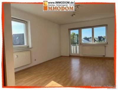 3-Zimmer-Wohnung in Oelsnitz/Erzgebirge mit BALKON und Tiefgaragenstellplatz zu vermieten!