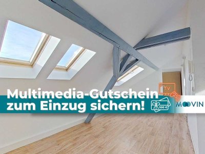 ***500 €-Multimedia-Gutschein zum Einzug sichern!***: Sanierte, charmante 3-Zimmer-Dachgeschosswo...