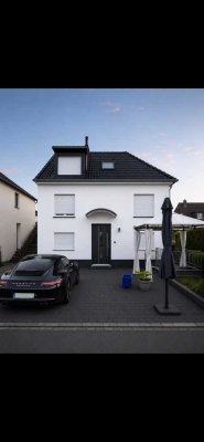 Freistehendes Einfamilienhaus direkt im Zentrum von Sandhofen