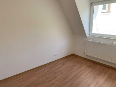 TRIER - Innenstadt / Fußgängerzone - 1 Zimmer Apartment im 2. OG mit Pantryküche und Duschbad