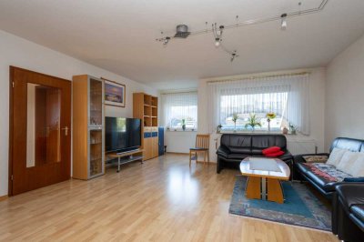 Bergisch Gladbach-Zentrum: Gepflegte 4-Zimmerwohnung in Zentrumsnähe