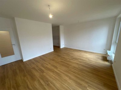 Frisch renovierte 1-Zimmer Wohnung mit Terrasse in Vahrenwald !