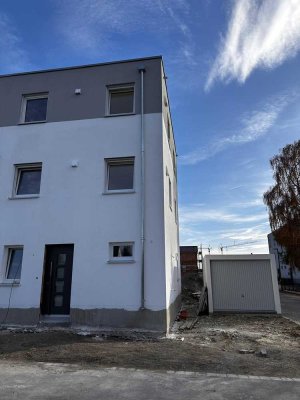 Doppelhaushälfte mit Garten NEUBAU