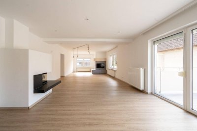 Großzügige, lichtdurchflutete 5-Zimmer-Wohnung mit Terrasse und Garten in Linz zu mieten