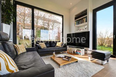 MÖBLIERT-IDYLLISCH IM GRÜNEN - Tolles Einfamilienhaus mit Terrasse und Garten