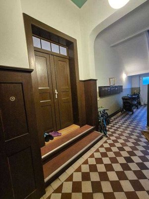 Erdgeschosswohnung im Altbau – 3 Zimmer in einem Haus der Jahrhundertwende