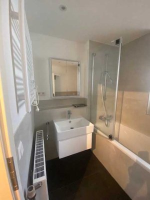 Exklusive, gepflegte 3,5-Zimmer-Wohnung mit Balkon und Einbauküche in Kornwestheim