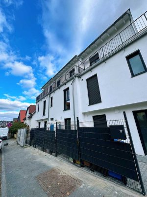 Erstbezug Geräumiges, exklusives 7-Zimmer-Reihenhaus mit lux. Innenausstattung und EBK