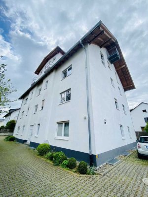 Ansprechende und neuwertige 3-Zimmer-Wohnung mit Balkon und Einbauküche in Marburg