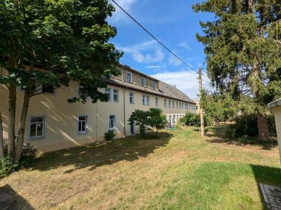 sanierungsbedürftiges Mehrfamilienhaus in wachsender Region – ruhige Lage mit starker Anbindung