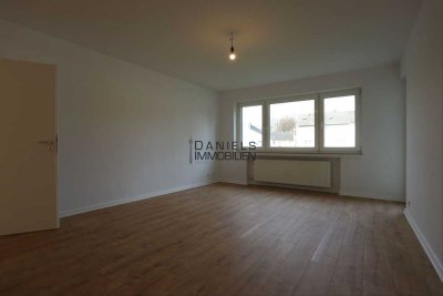 RENOVIERTE 4 ZIMMER WOHNUNG MIT BALKON IN DUISBURG-RHEINHAUSEN (Mit 360grad Rundgang)