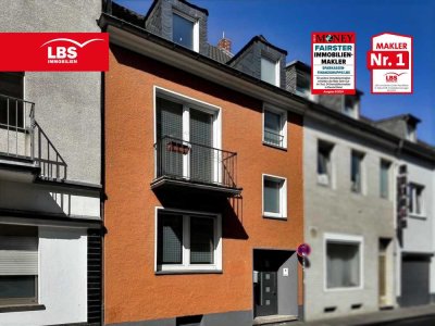Charmantes Reihenmittelhaus in zentraler Lage mit Terrasse & Balkonen