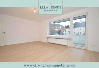 Modernisierte, helle 2-Zimmer-Wohnung in Toplage mit Balkon, neuer Küche + neuem Bad...