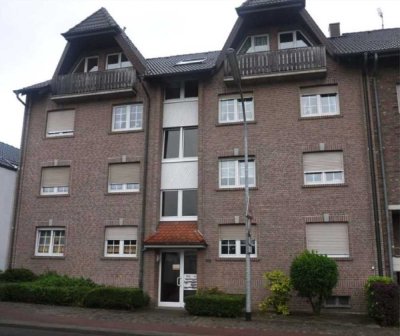 Helle 3 Zimmer Dachgeschosswohnung mit 2 Balkonen  in Alsdorf