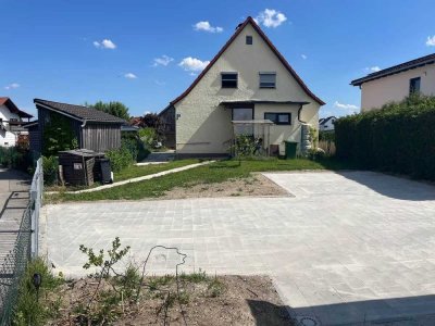 Einfamilienhaus mit großer Doppelgarage in Bruckberg - M-Pendler!