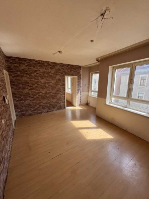 Sanierungsbedürftige 3-Zimmer-Wohnung in Augsburg-Lechhausen