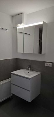 St. Tönis: TOP 2-Z.-Whg. Aufzug Balkon KOMPLETT RENOVIERT