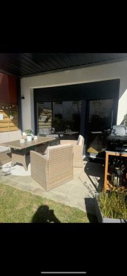 Moderne 2-Zimmer-Erdgeschosswohnung mit Terrasse und Gartenanteil