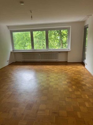 Wohnen mit Charakter: Drei-Zimmer-Wohnung in Duisburg-Neudorf-Süd