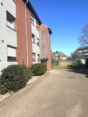 Schwafheim!!
3 Zimmer ETW mit großem Balkon, Garage u. Stellplatz in kleiner Wohneinheit