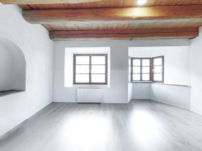 Drei Wohnungen, viele Möglichkeiten –
Altstadtflair mit Investitionscharme