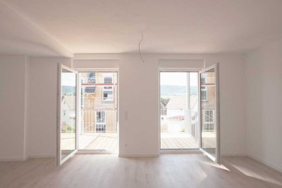 Neuwertige u. großzügig geschnittene 3,5-Zimmer-Wohnung (W3) mit großem Südbalkon in 74363 Güglingen