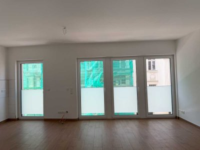 Erstbezug mit Balkon: Exklusive 2-Zimmer-Wohnung mit gehobener Innenausstattung in Halle