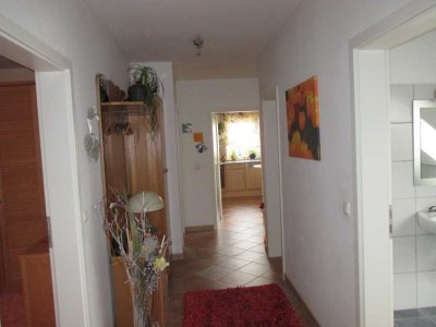 Gepflegte 4-Zimmer Dachgeschosswohnung mit Balkon in Röttenbach