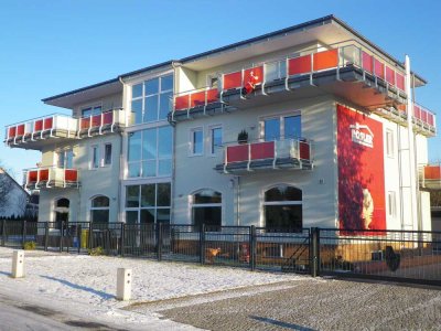 3 Raum* Balkon, Bad, Dusche, Wanne im ruhigenMFH Mahlsdorf