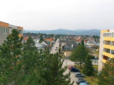 Wohnung mit 4 Zimmer + Loggia zu verkaufen!