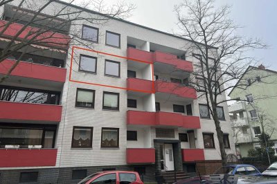 2.OG, 2 Zimmer, 2 Loggien, Hausgarage und Mansarde