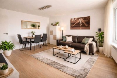 Renovated 2-Room Apartment with Spacious SW Balcony – Perfect for Professionals on Relocation