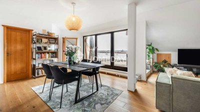 Helle, offene Dachgeschosswohnung mit einzigartiger Terrasse inkl. Alpenpanorama!