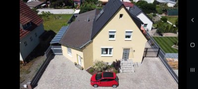 Einfamilienhaus inkl. Bungalow Anbau als Einliegerwohnung