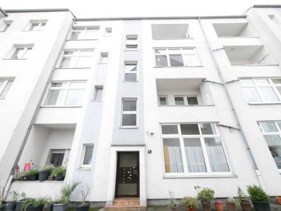 Studenten und Singles aufgepasst! Günstige 1-Raum-Etagenwohnung mit Wintergarten, Nähe Uni