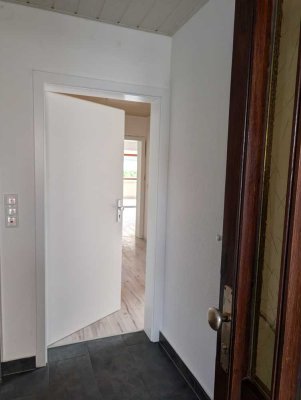Sonnige 4-Zimmer-Wohnung mit Wintergarten, Garten & Garage in Forchheim-Kersbach