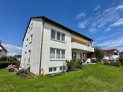 Individuelle 3-Zimmer-DG-Wohnung mit Bergblick und Stellplatz