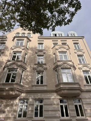 Exklusive Maisonette-Wohnung mit Dachterrasse | Erstbezug nach Kernsanierung | Beste Innenstadtlage