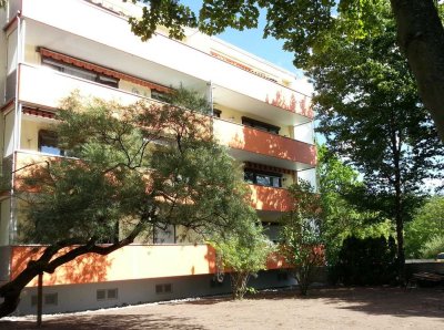 Ruhig gelegene 3-Zimmer-Wohnung in Top-Lage mit Balkon, Tageslichtbad und TG-Stellplatz