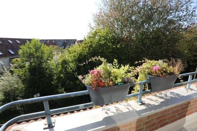 Westbalkon mit Ausblick ins Grüne - 2 Zi-ETW zzgl. ausgebautem Spitzboden in Gifhorn / OT Kästorf
