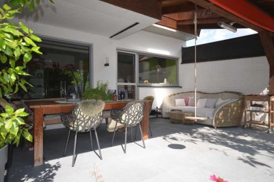 Freistehendes Familiendomizil in Kaarst- Driesch | Große Sonnen- Terrasse | Herrlicher Garten