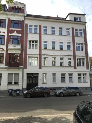 Wohnen auf zwei Ebenen – Stilvolle Maisonette im Dachgeschoss