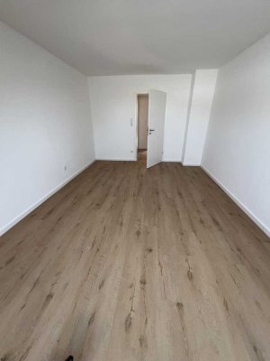 Frisch renovierte Dachgeschosswohnung