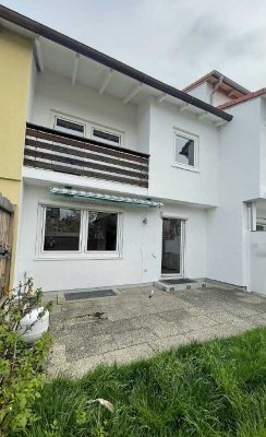 Ihr gemütliches Zuhause in Happing: Reihenmittelhaus mit Potenzial