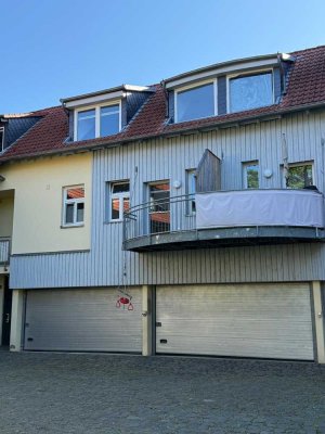 Charmante Maisonette-Wohnung in idyllischer Hofreite – frisch saniert, mit Balkon und Stellplatz
