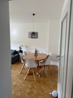 Wunderschöne sanierte Wohnung, zentral und in ruhiger Lage, Uninähe, verfügbar ab 01.12.25