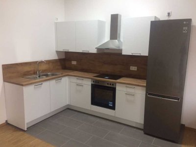 Luxuriöse 4‑Zimmer Wohnung im 2. OG mit Balkon in Halle (Saale)