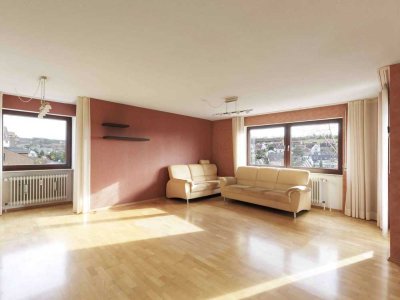 Lichtdurchflutete barrierefreie 4-Zimmer-Wohnung mit tollem Ausblick, Balkon und Aufzug