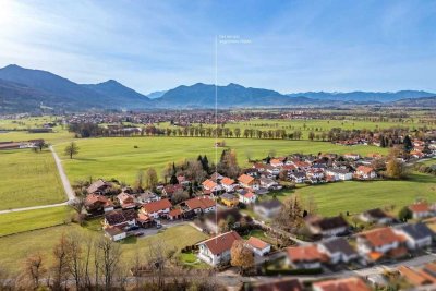 Bergblick und idyllisches Flair: Hochklassiges, ästhetisches Domizil mit traumhaft angelegtem Garten
